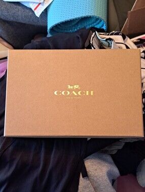 Coach Gold Logo Brown Gift Box Only